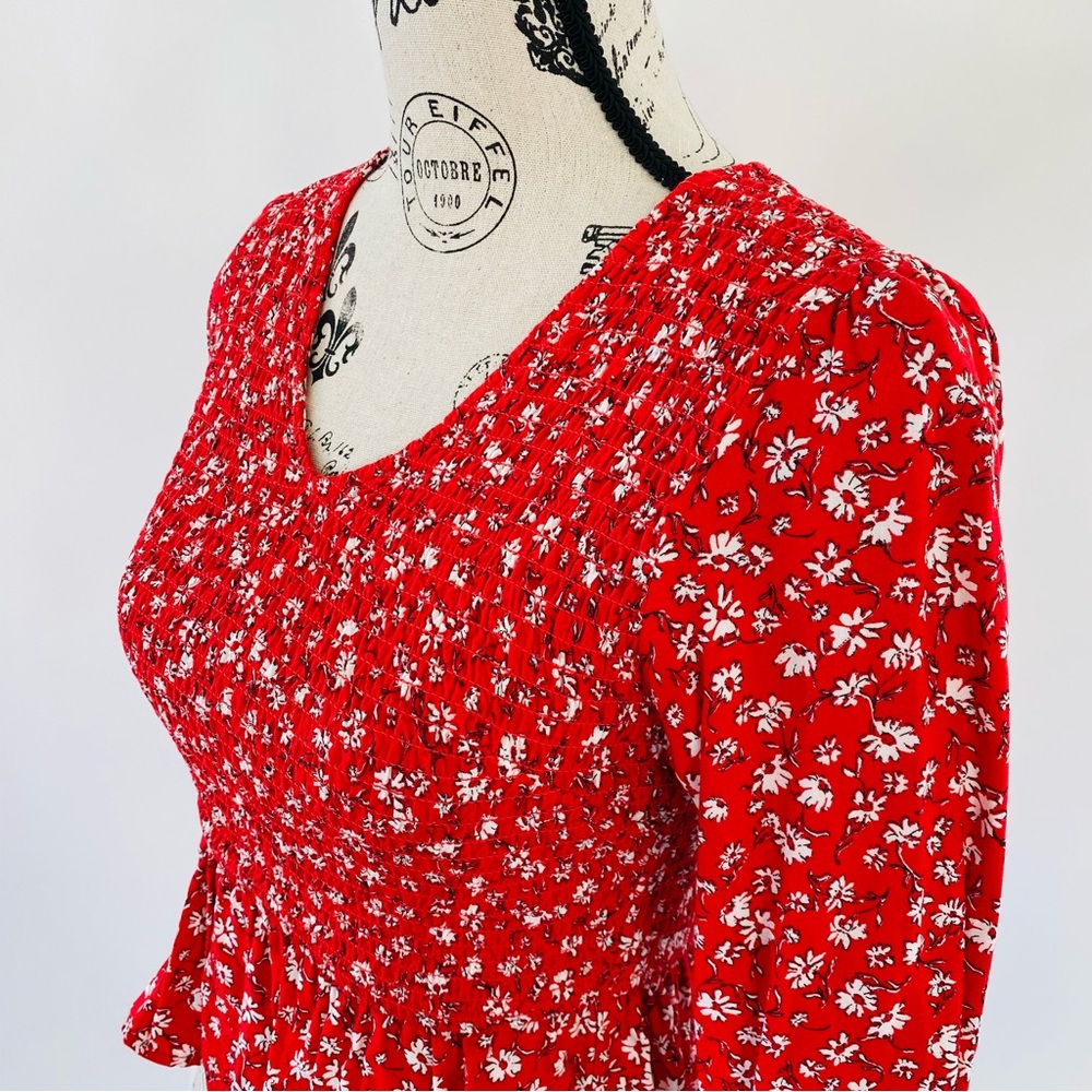 EUC Women Floral Shirred V Neck Crop Top Long Sleeve Red XS - Picture 5 of 8